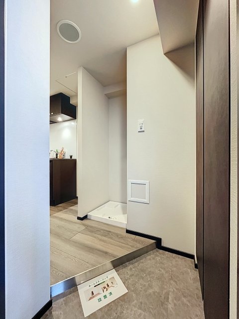 玄関　※家具・小物はイメージです