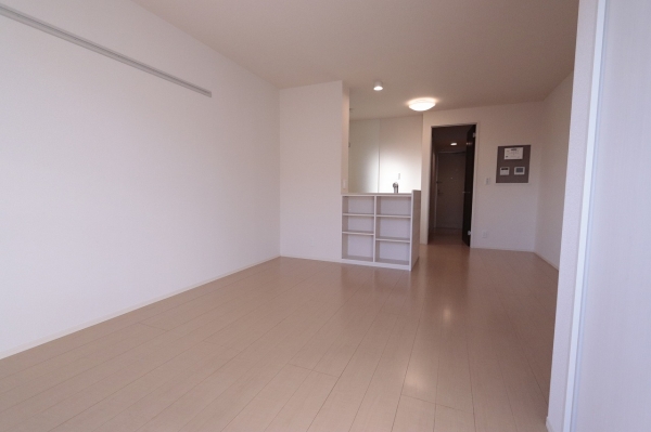 その他部屋・スペース　12.6帖と広めの居室