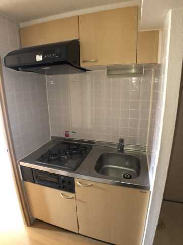 キッチン　※別部屋参考写真