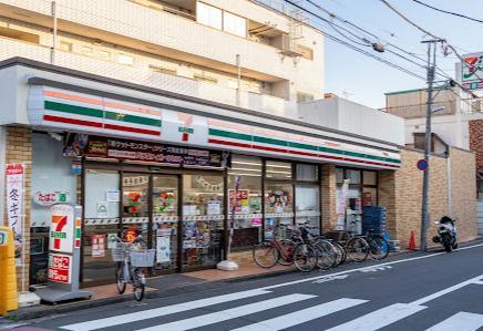 コンビニ　セブン-イレブン 足立柳原２丁目店（コンビニ）まで450m