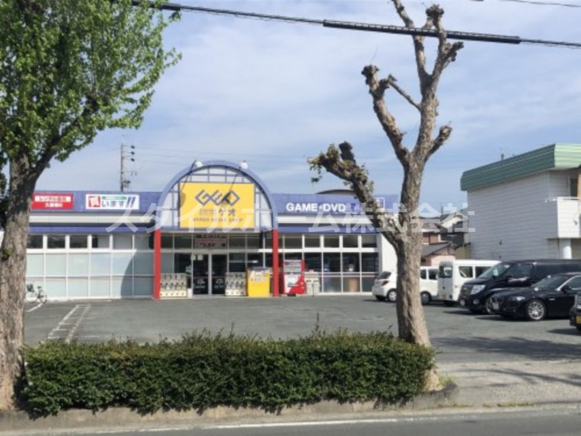 レンタルビデオ　ゲオ豊橋岩田店（レンタルビデオ）まで198m