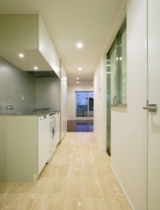 キッチン　写真は同タイプ住戸です。