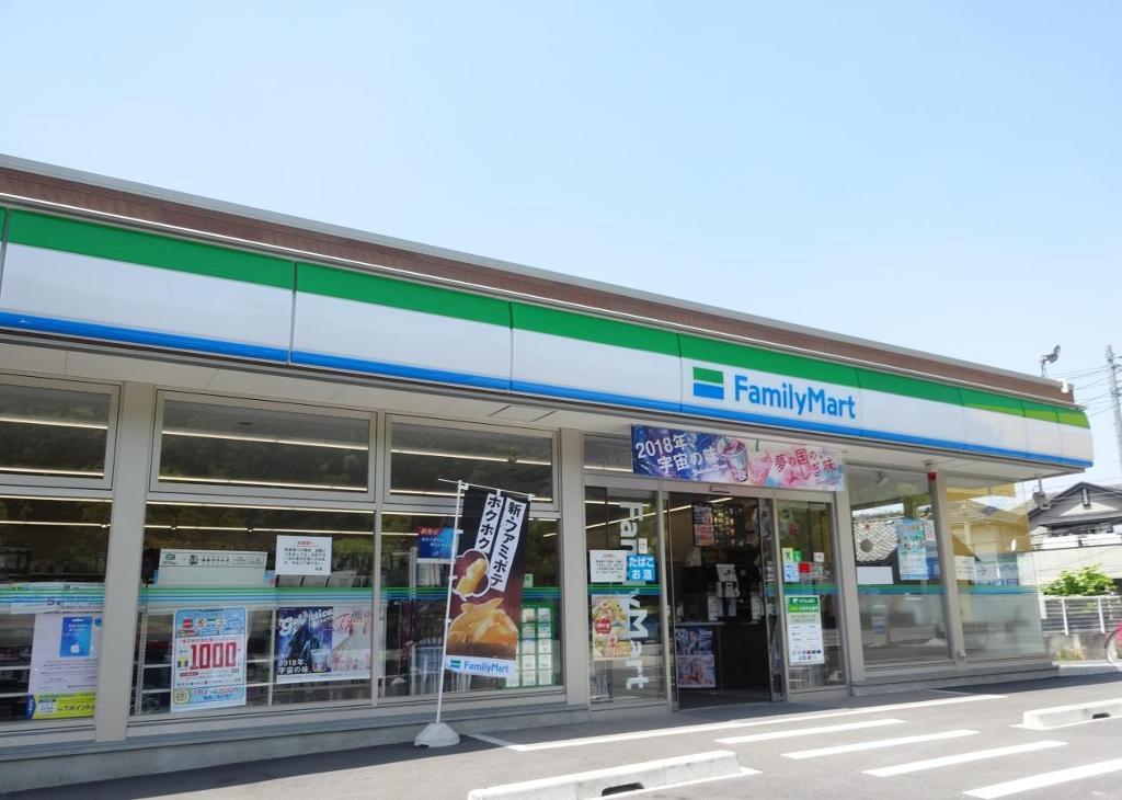 その他　ファミリーマート熱田白鳥三丁目店（その他）まで667m