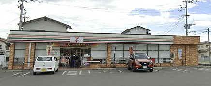 コンビニ　セブンイレブン 久留米南町店（コンビニ）まで974m