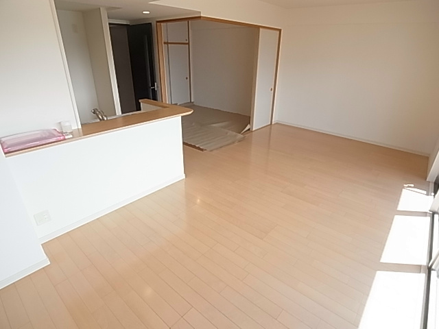 居室・リビング　同一物件別部屋写真