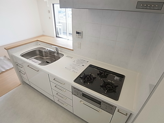 キッチン　同一物件別部屋写真