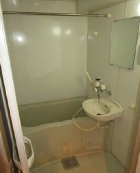 洗面設備　別部屋の画像を使用しております。