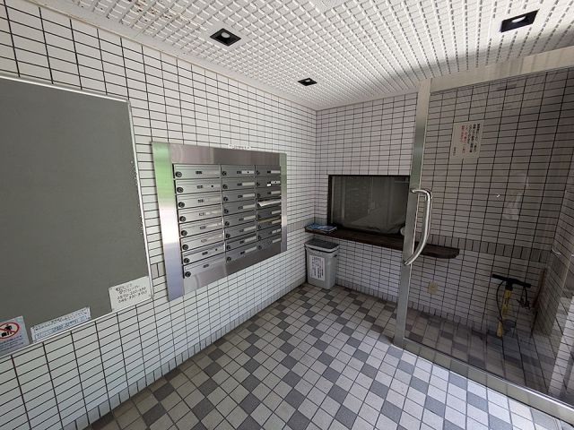 スカイコート生麦第4の外観写真