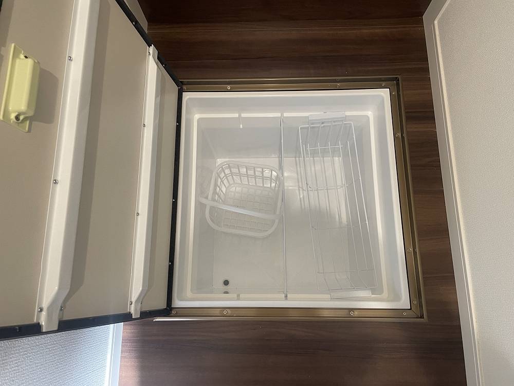 収納　床下収納