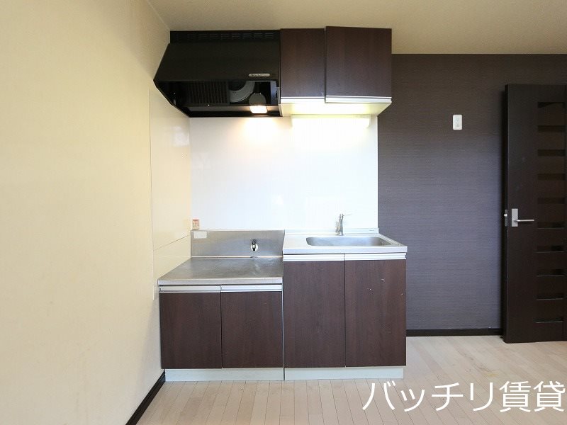 キッチン　画像は同型タイプの為、現状を優先致します。