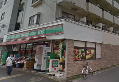 コンビニ　ローソンストア100港北小机町店（コンビニ）まで605m