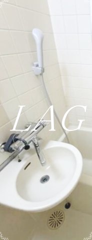 洗面設備　洗面台です。