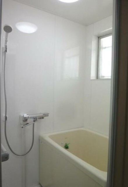 バス・シャワールーム　別部屋参考写真