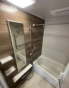 バス・シャワールーム　ゆったり過ごせるお風呂です