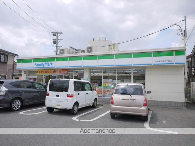 コンビニ　ファミリーマート昭和安田通三丁目店（コンビニ）まで419m