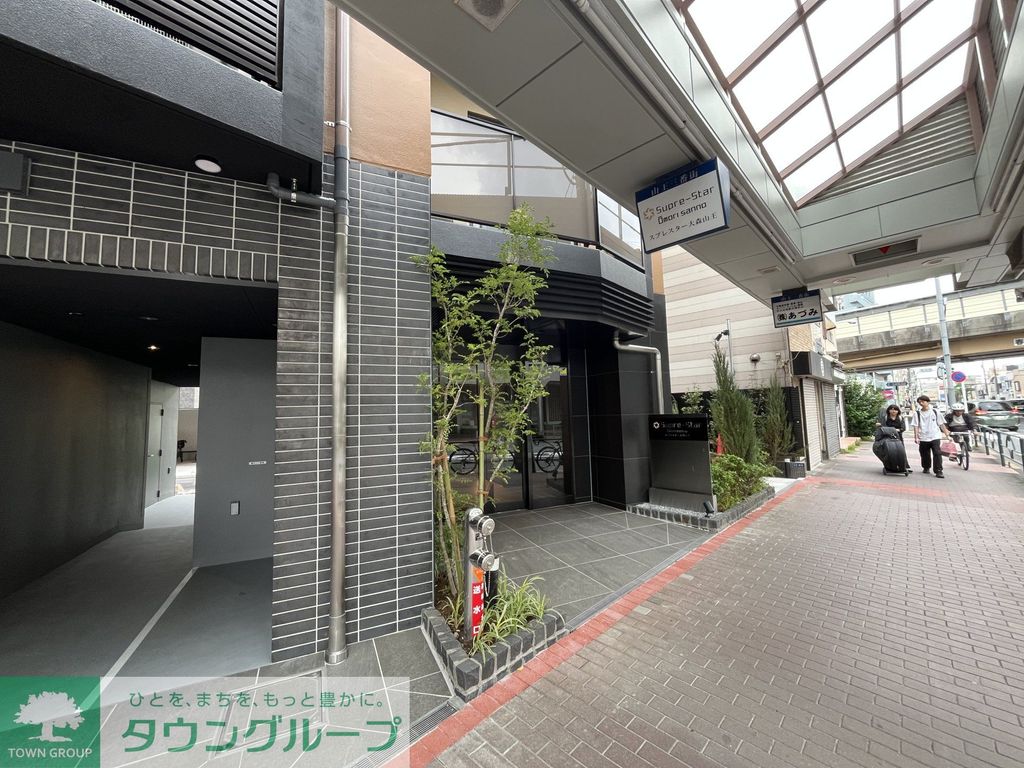 エントランス　駐車場