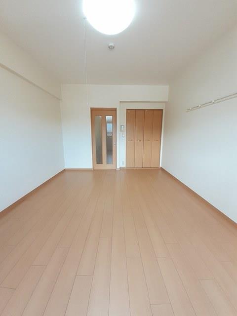 その他部屋・スペース　クローゼット付きなのでお部屋の片付けもバッチリです♪