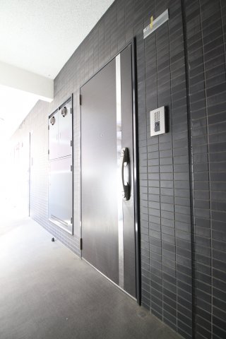 玄関　シンプルで使いやすい玄関です