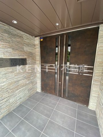 エントランス　建物の内部です