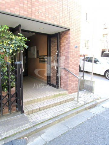 エントランス　毎日通るエントランスはこのようになっています