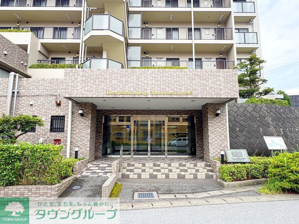 エントランス　お問合せはタウンハウジングまで！※現地待合わせ相談可能