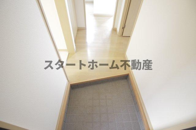 玄関　収納もある玄関です