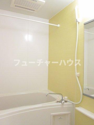 バス・シャワールーム　ゆったり過ごせるお風呂です