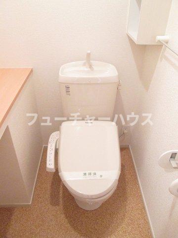 トイレ　コンパクトで使いやすいトイレです