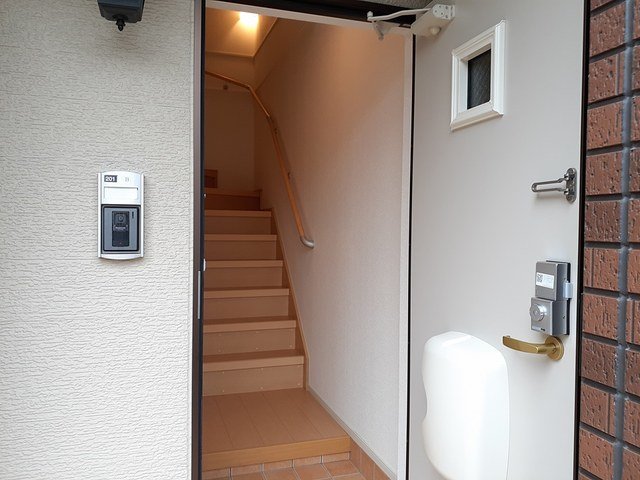 玄関　収納もある玄関です