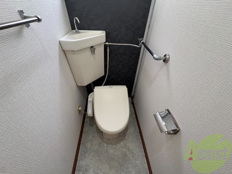 トイレ　こちらはトイレです。清潔感があり、安心して使用できます。