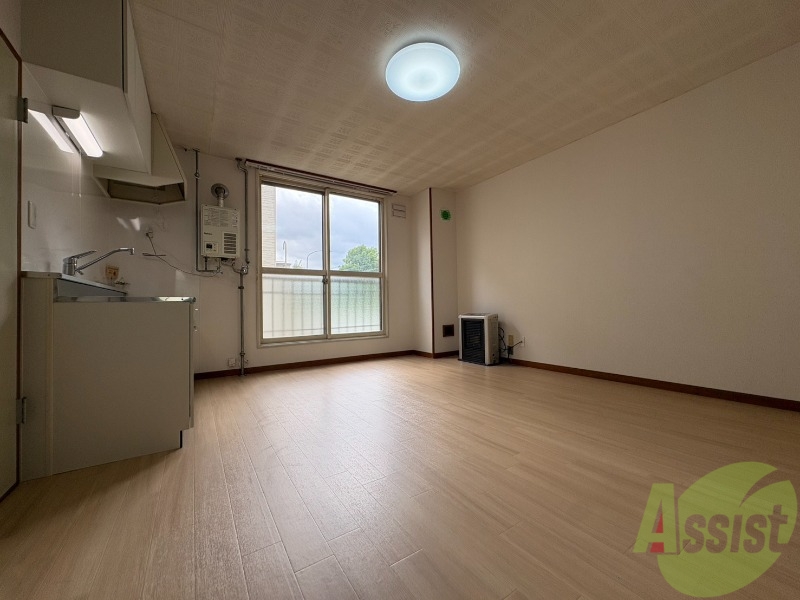 居室・リビング　広くてキレイなお部屋が広がっていて、充実した生活が送れそう。