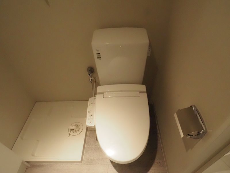 トイレ　別号室の参考写真です。