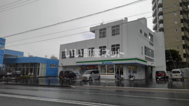 コンビニ　沖縄ファミリーマート 南風原宮平店（コンビニ）まで521m