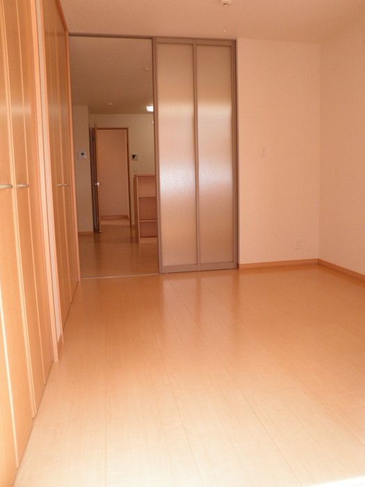 その他部屋・スペース　室内物干し、クローゼットがございます☆
