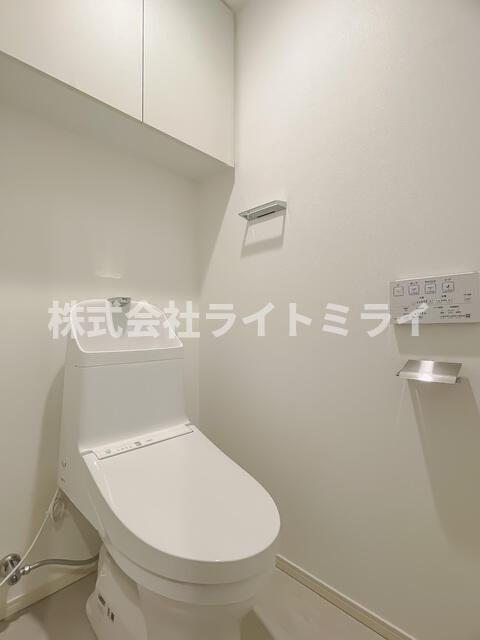 トイレ　※写真は同タイプ住戸です。