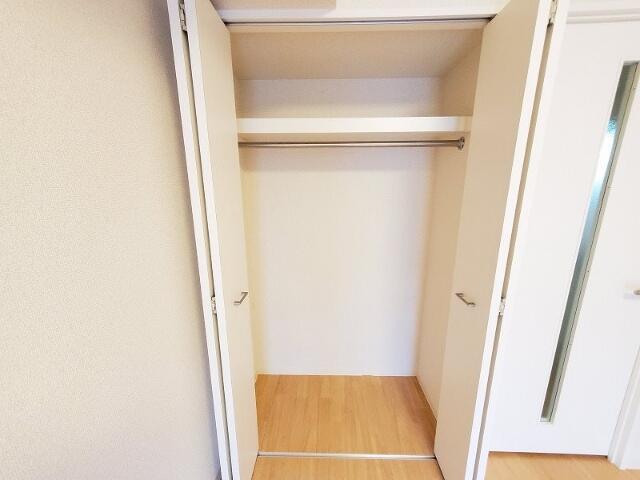 収納　居室クローゼット