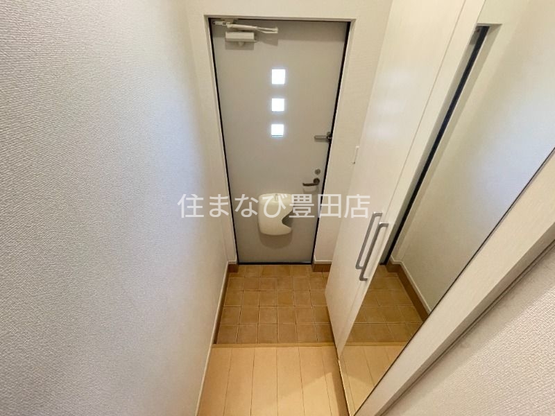 玄関　反転タイプ