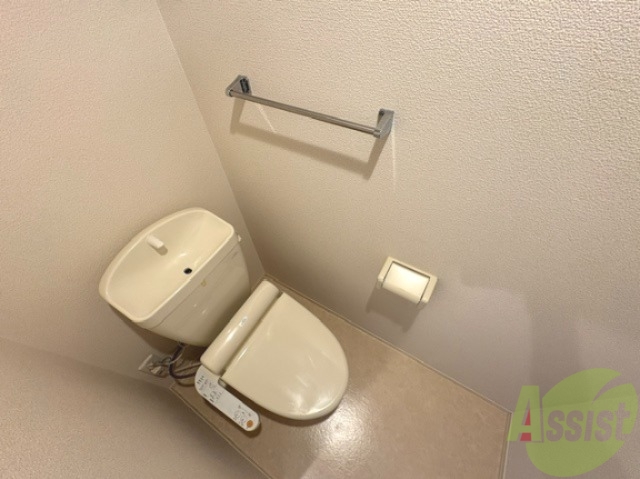 トイレ　トイレは、シャワートイレとなっております。