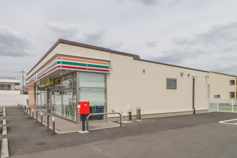 コンビニ　セブンイレブン古河旭町店（コンビニ）まで327m