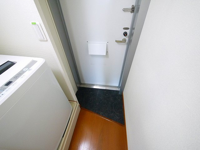 玄関　シンプルで使いやすい玄関です