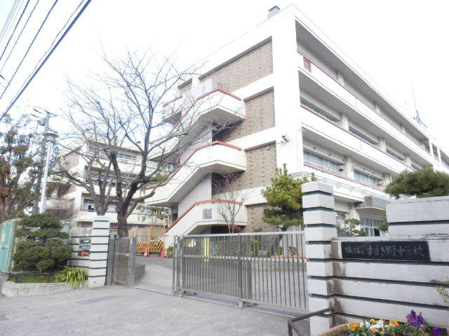 中学校　すすき野中学校（中学校）まで1125m