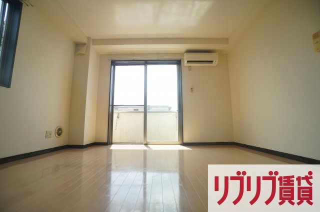 ＪＲ京葉線 蘇我駅 徒歩2分 5階建 築19年の居間写真
