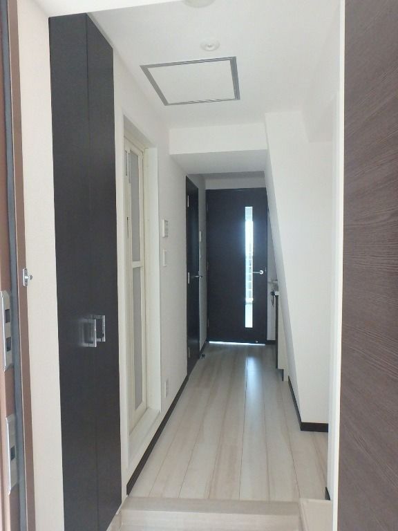 玄関　（別タイプ参考写真）XEBEC練馬　練馬区中村北１