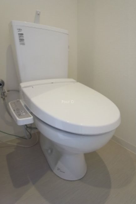 トイレ　内見予約受付中、お気軽にお問い合わせください。【0037-6