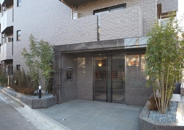 京王線 千歳烏山駅 徒歩9分 4階建 築15年の外観写真