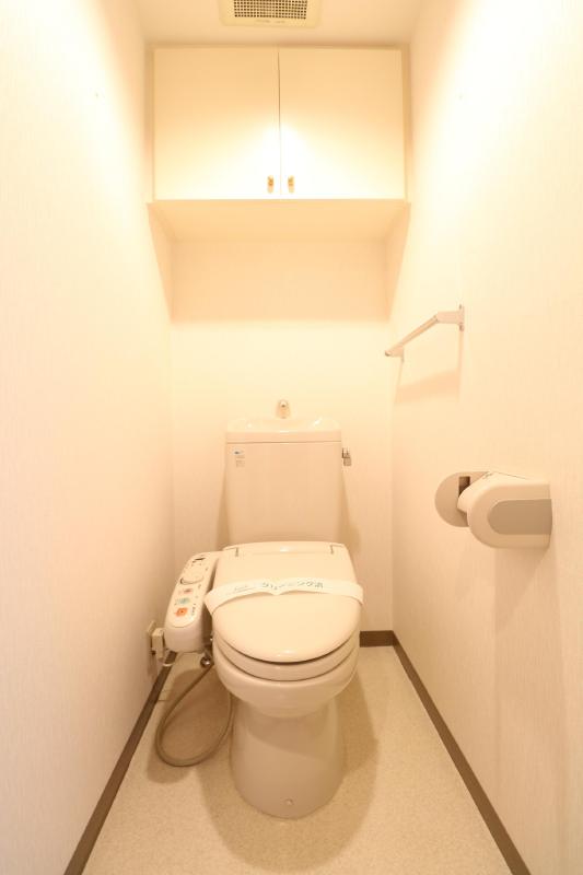 ＪＲ京浜東北線 南浦和駅 徒歩6分 7階建 築24年のトイレ写真