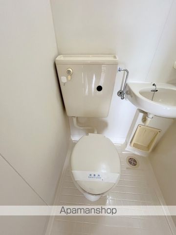 地下鉄御堂筋線 なかもず駅 徒歩8分 3階建 築38年のトイレ写真