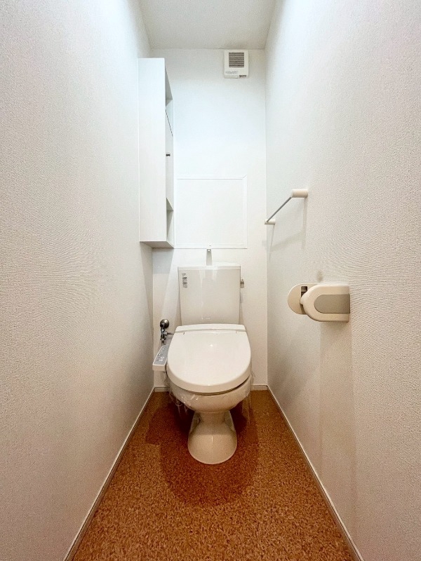 エレガントヴェルスIIBのトイレ写真