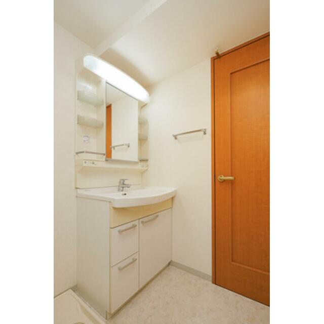 洗面設備　※写真は同タイプ住戸です。