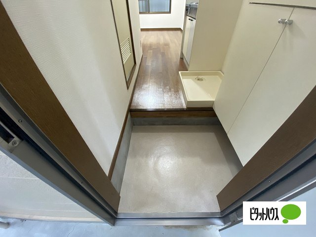 ハイツタケムラの玄関写真